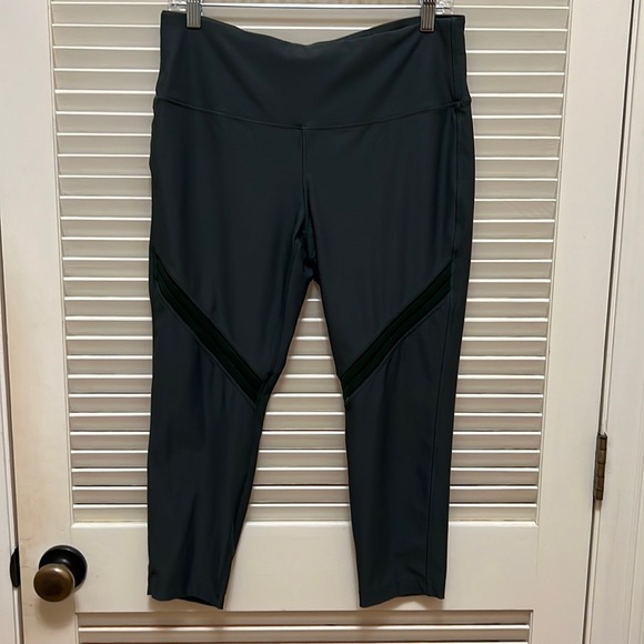 Avia Athletic Leggings / Joggers / Exercise / Running Pants in Green, Size Large - Picture 14 of 15